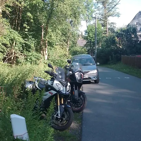 러브호텔 Ruhig Und Spartanisch Wohnen In Lichtenwalde 1 Niederwiesa